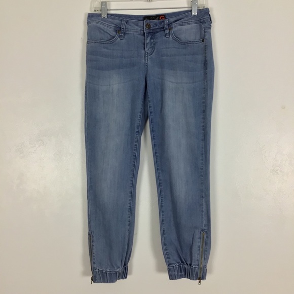 guess jogger jeans